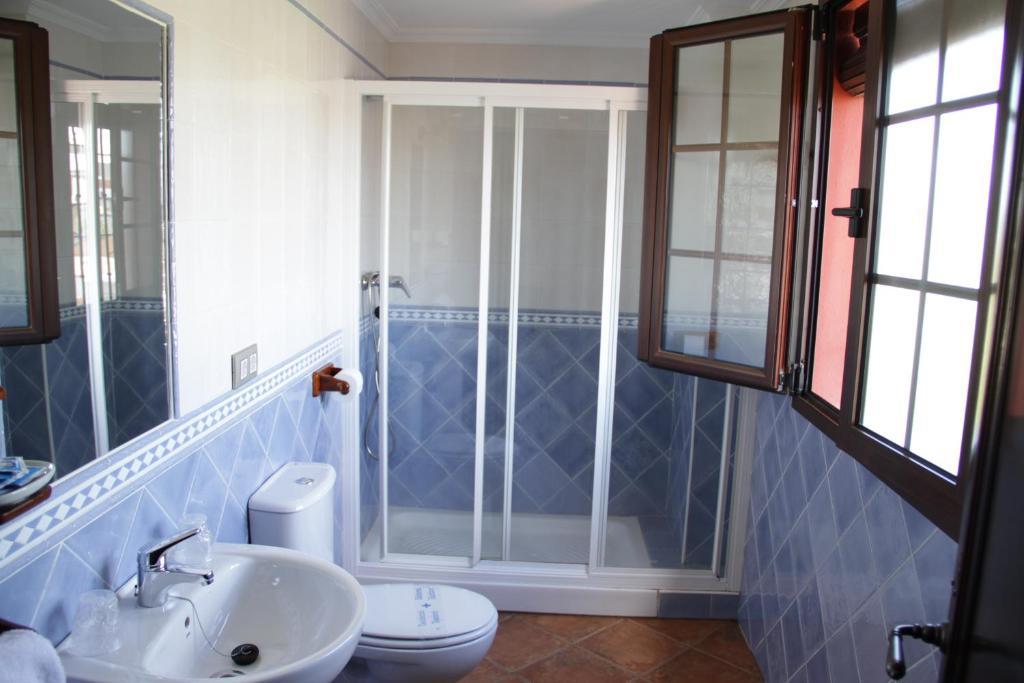 Hostal Pechi Huevar Del Aljarafe Room photo